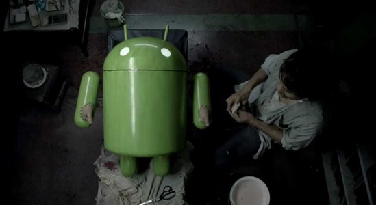 Premiera Xperia Play w UE, nowa reklama