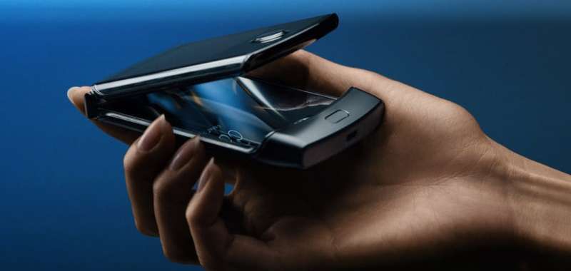 Motorola Razr odstrasza ceną. Kultowy smartfon powraca ze składanym ekranem