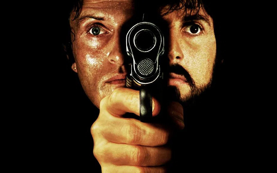 Sylvester Stallone w pogoni za groźnym terrorystą. Ten klasyk z VHS wciąż trzyma w napięciu!