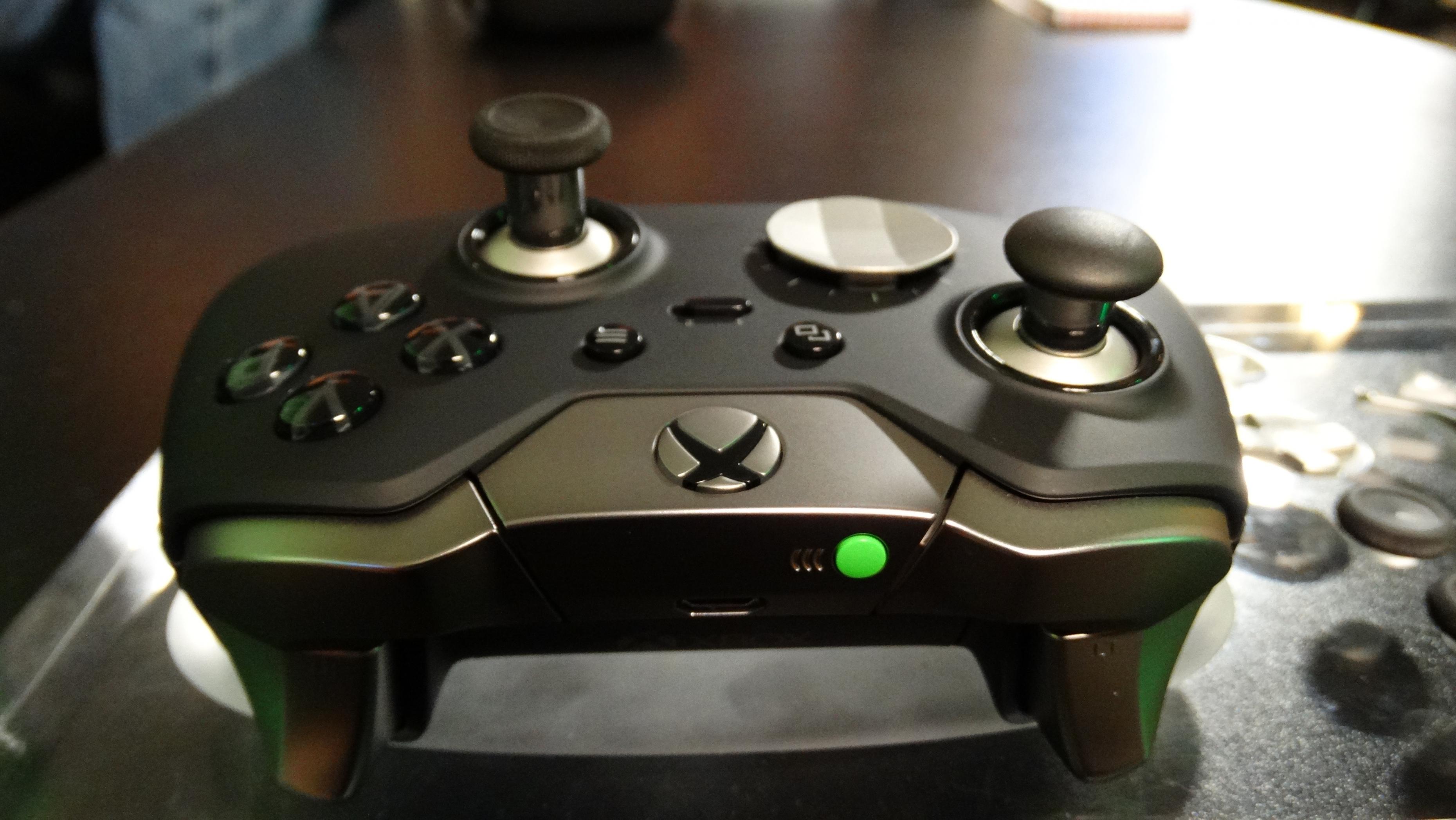 Testujemy Xbox Elite Wireless - kontroler na bogato