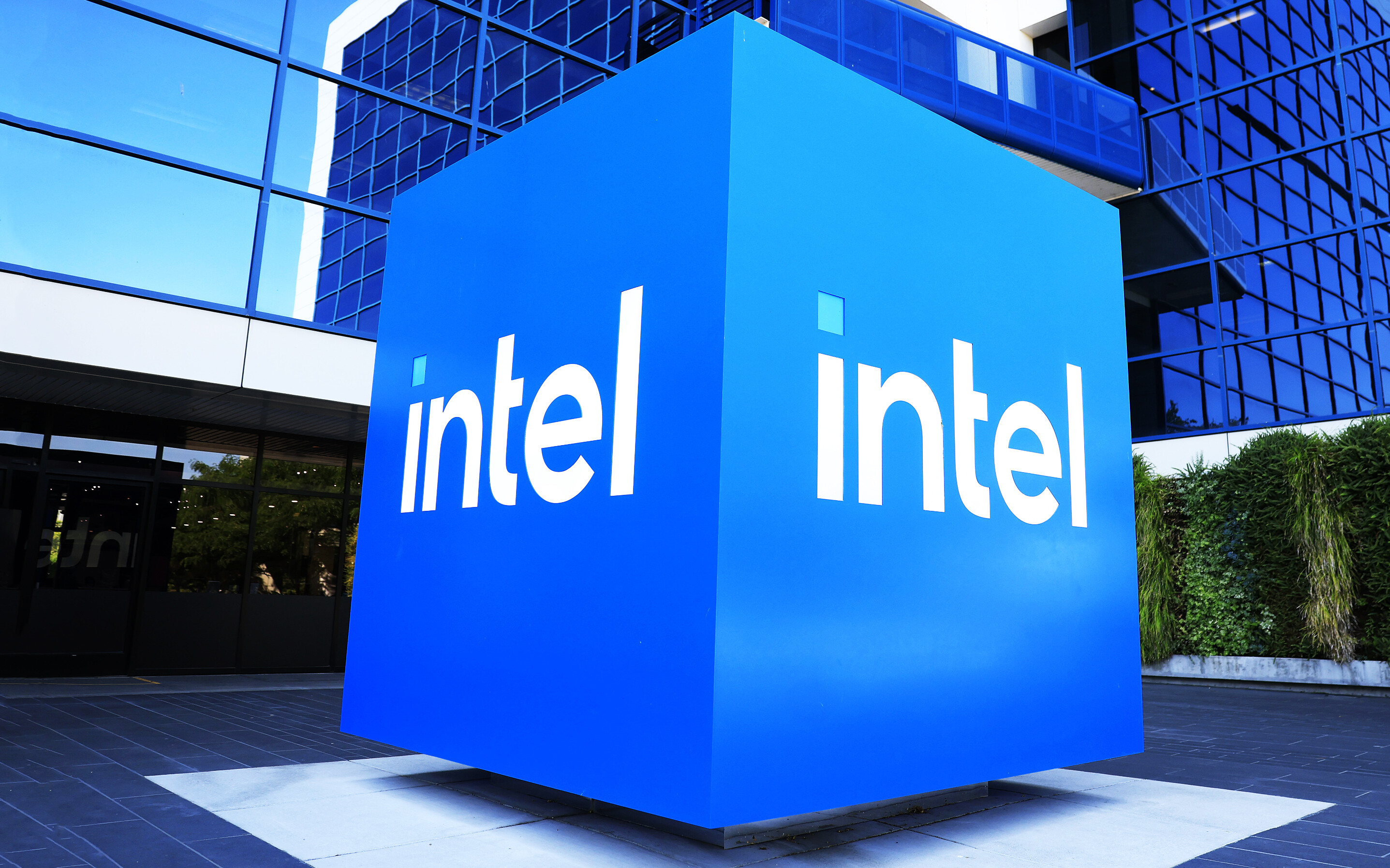 Procesory Intel Nova Lake zaoferują do 52 rdzeni. Znamy szczegóły specyfikacji technicznej nowej serii