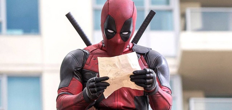 Ryan Reynolds stwierdził żartobliwie, że &quot;filmy Marvela cierpią na brak Deadpoola&quot;. Aktor czeka na połączenie
