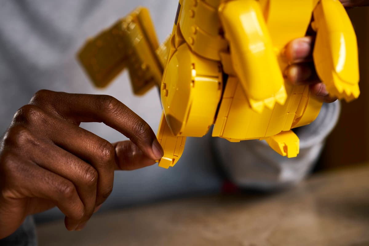 LEGO Pikachu i Pokéball #4