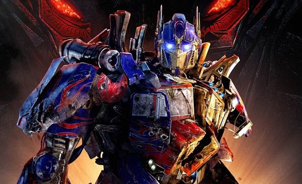 Zobaczcie starcie gigantów na nowym zwiastunie Transformers: Rise of the Dark Spark