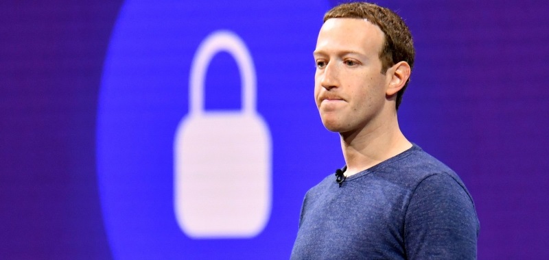 Awaria Facebooka - hakerzy wykradli ponad 1,5 mld prywatnych danych, a  Mark Zuckerberg stracił 7 mld dolarów