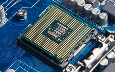 NVIDIA jednak nie kupi ARM za 40 mld dolarów. Producent procesorów zwalnia prawie 1000 osób