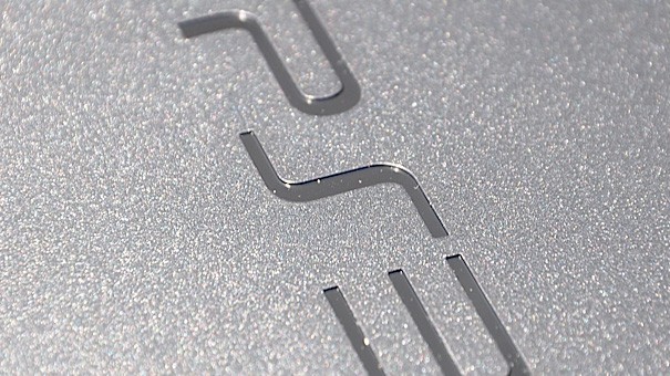 Sprzedaż PS3 poszybowała w górę po premierze nowej wersji konsoli