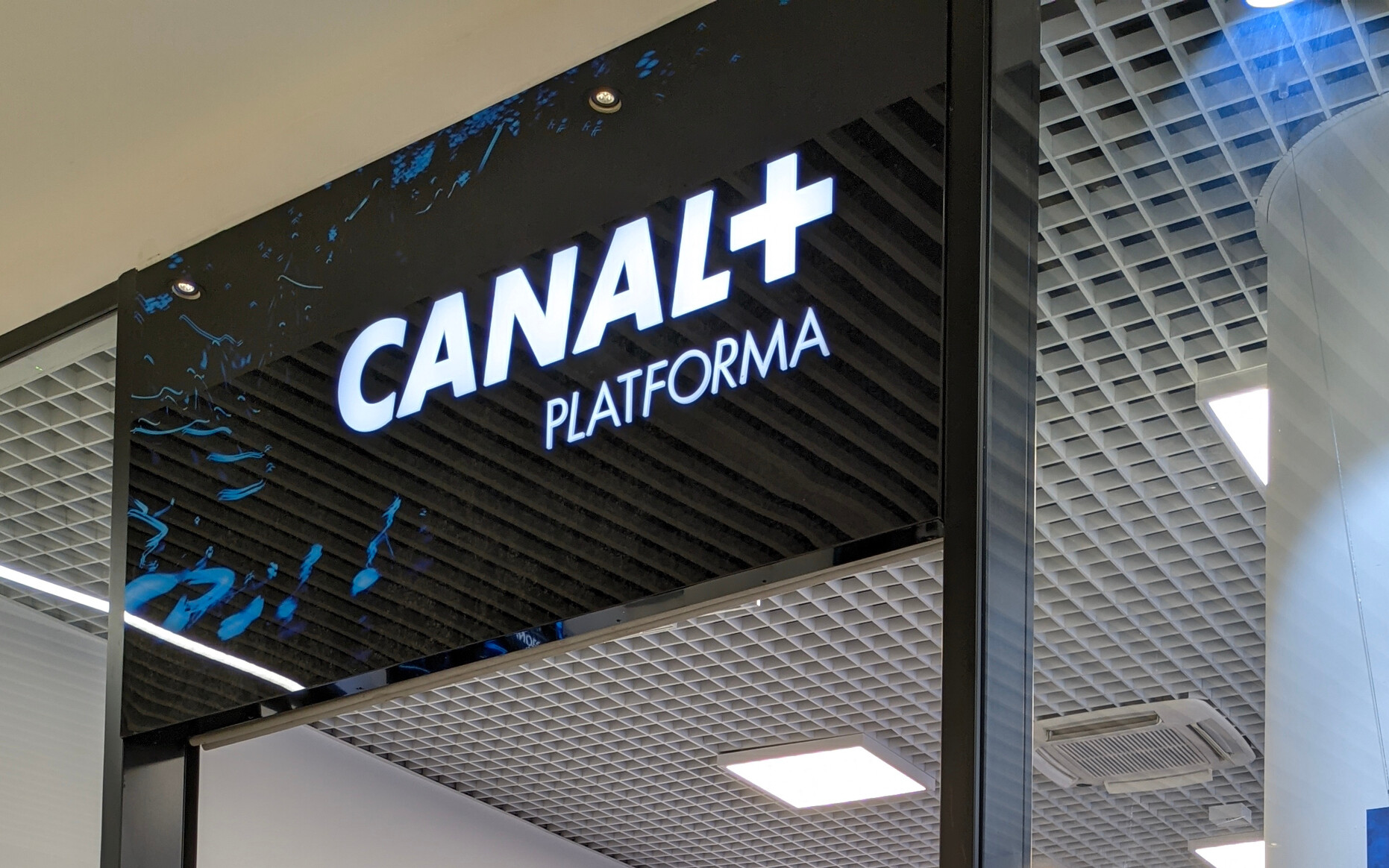 Canal+ Kwiecień