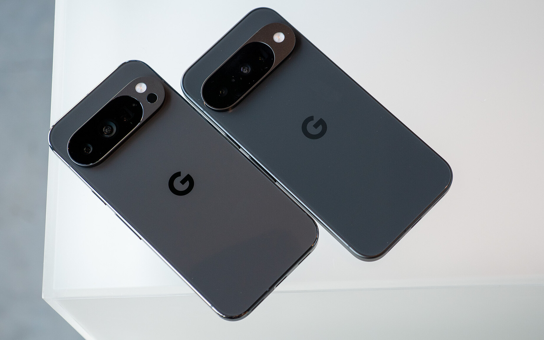 Google Pixel 11 Pro XL wygląda znajomo… ale lepiej. Cieńsze ramki i nowy aparat