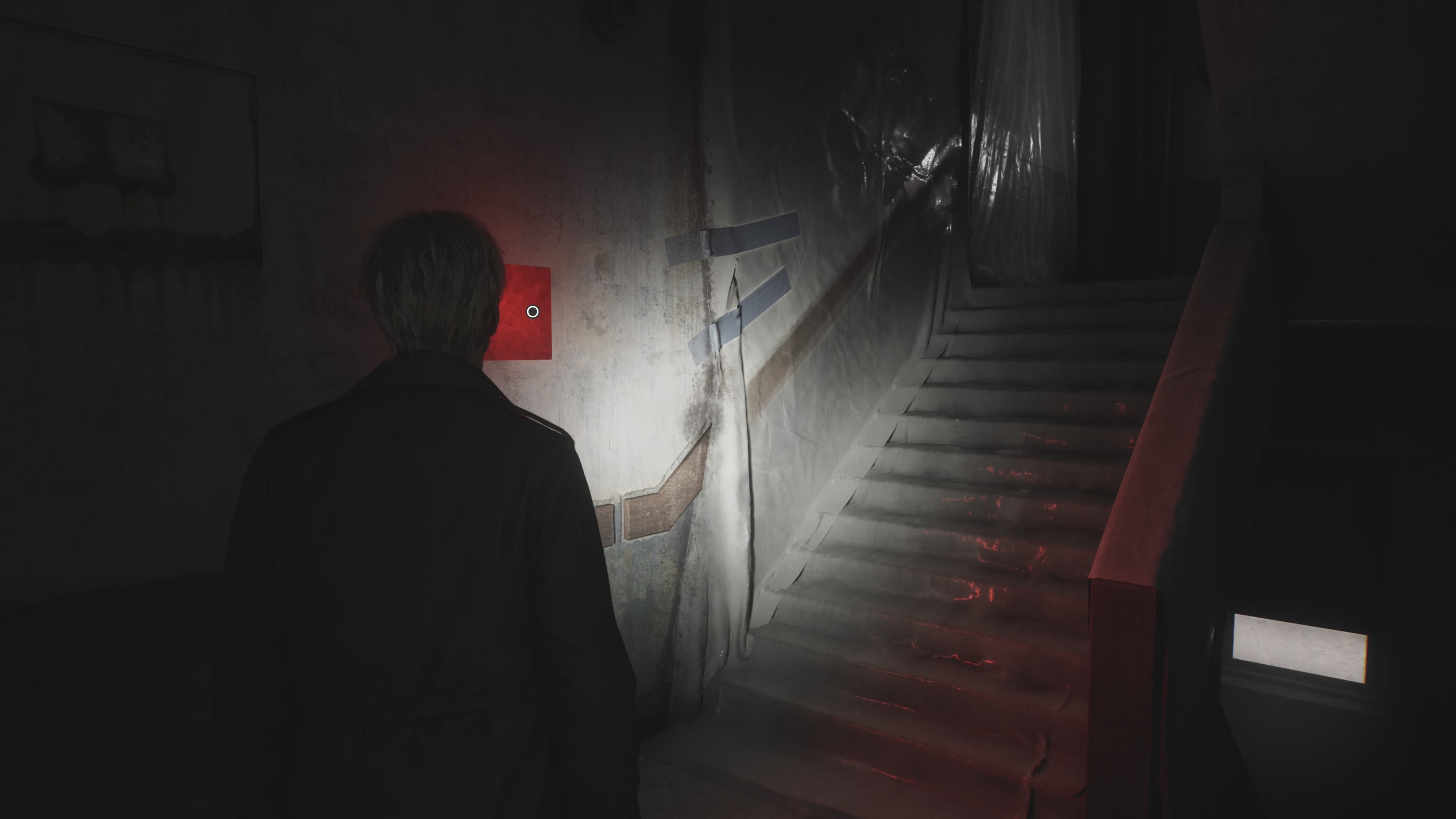 Silent Hill 2 Remake - Wood Side Apartments: latarka, broń palna, pokój 217, Eddie, 3 monety, 5 otworów