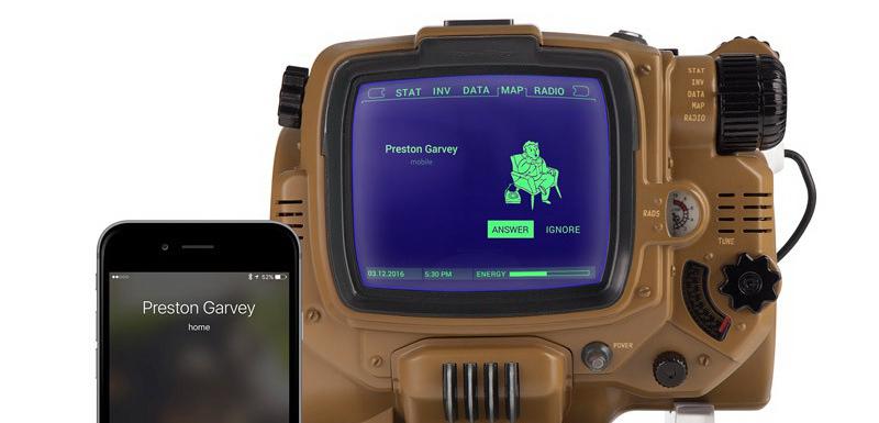 Nowa wersja Pip-Boya z własnym wyświetlaczem – Bethesda sprzedaje świeże gadżety z Fallout 4