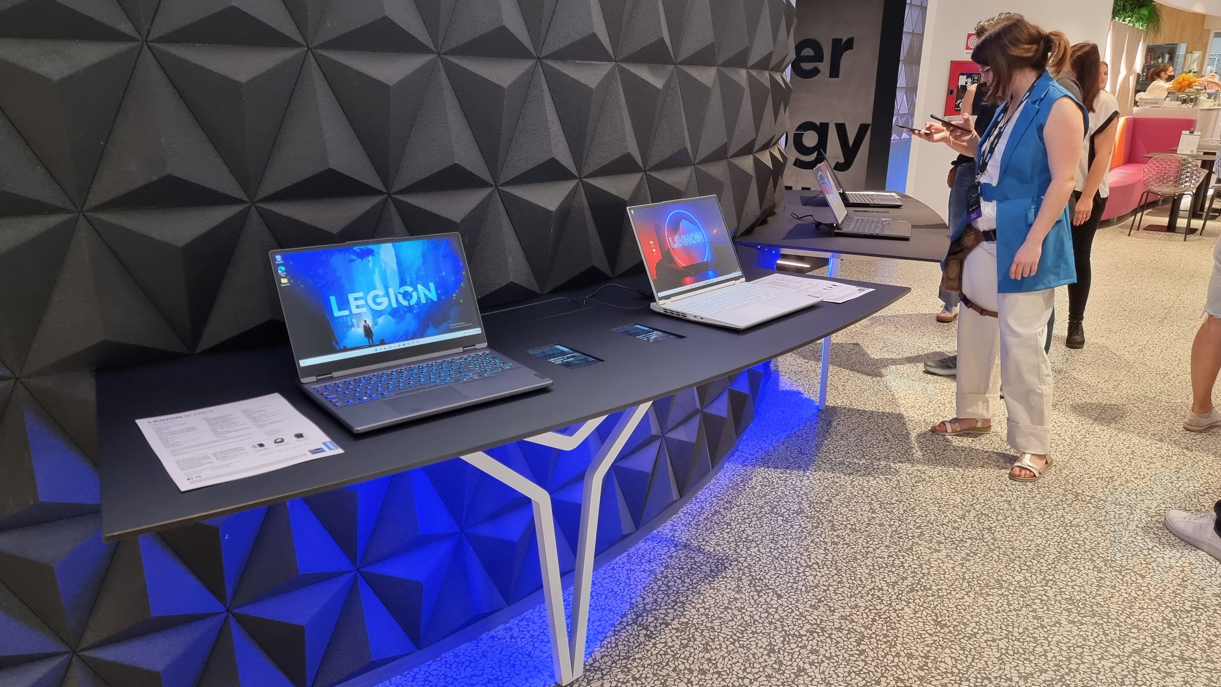 Lenovo Legion_1