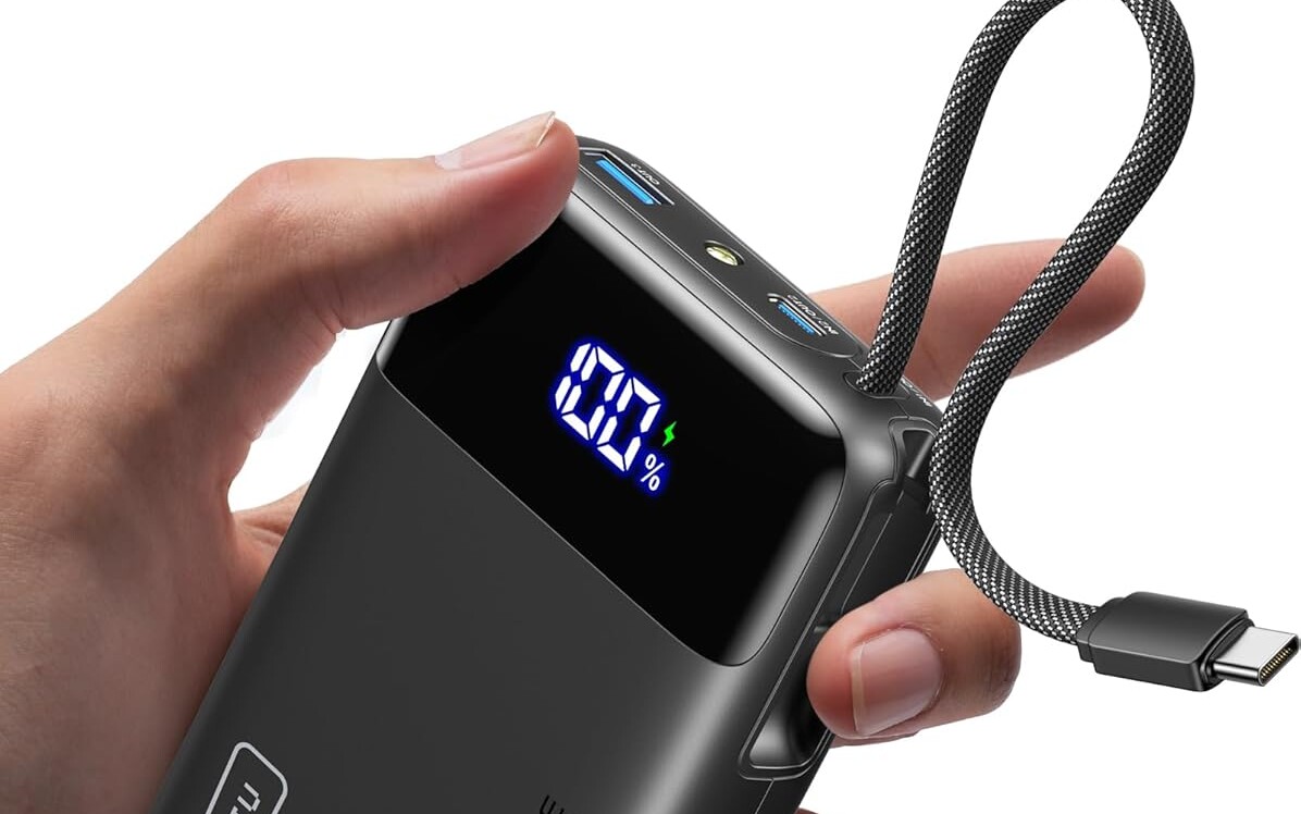 Małe powerbanki Iniu z 20 000 mAh i 22,5W/45W, kablem, ekranikiem od 74 zł