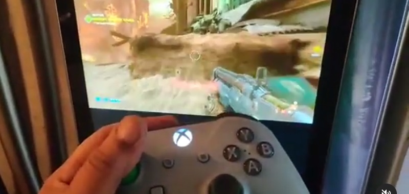 Xbox Game Pass na lodówce. Gracz uruchomił chmurę Microsoftu na drzwiach sprzętu AGD