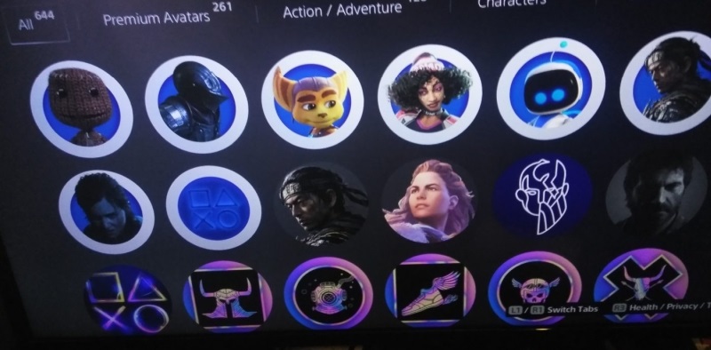 PS5 ze specjalnym prezentem. Sony wysyła podziękowania i kody dla klientów PlayStation 5