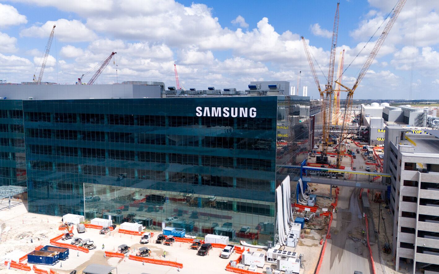 Donald Trump twierdzi, że to przez cła Samsung planuje gigantyczną inwestycję w USA