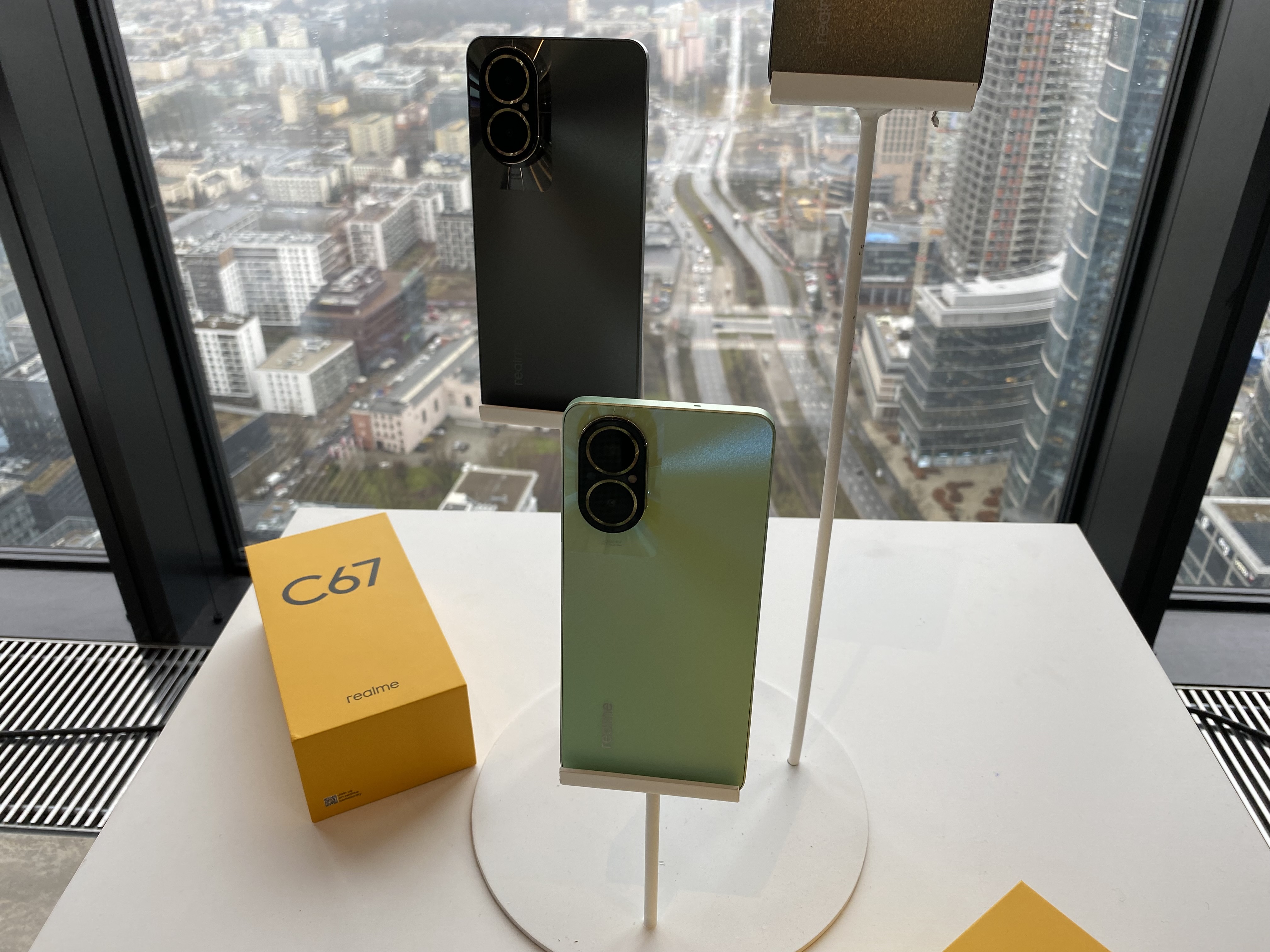 Realme C67_2