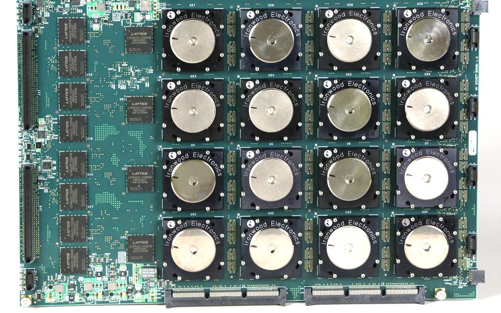 Nowe technologie: chip IBM symulujący działanie mózgu z 4096 rdzeniami