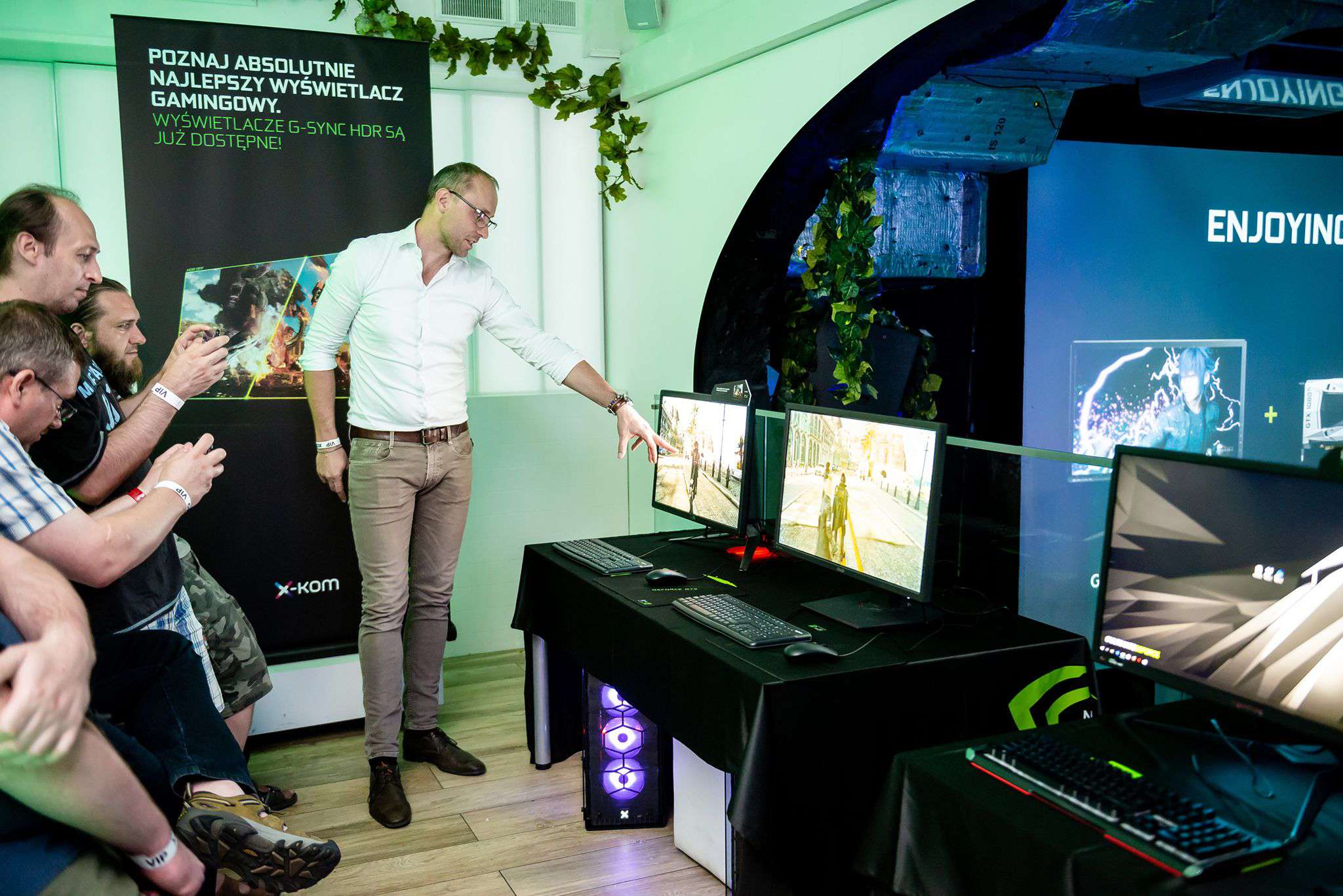 Monitory 4K z HDR i nowe laptopy dla graczy - Nvidia prezentuje nowy sprzęt
