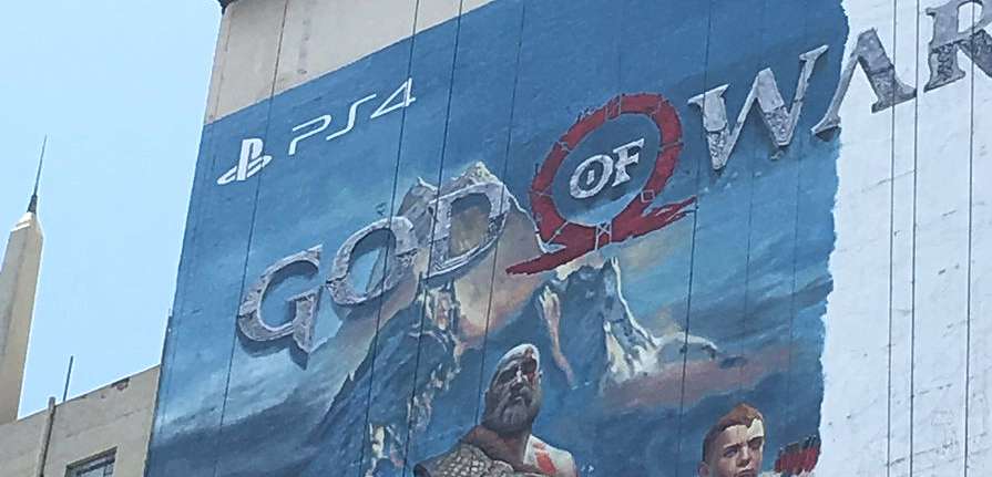 God of War dominuje nad Los Angeles. Olbrzymi mural prawie skończony