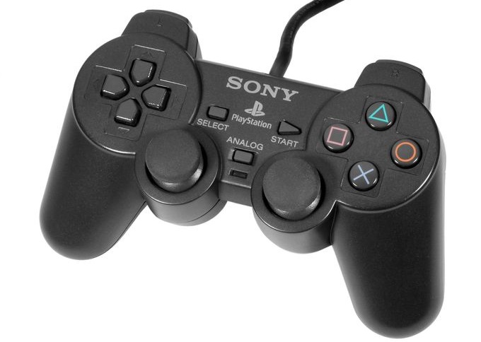 Temat Tygodnia - Historia PlayStation. Ewolucja padów od szaraka do PlayStation 5