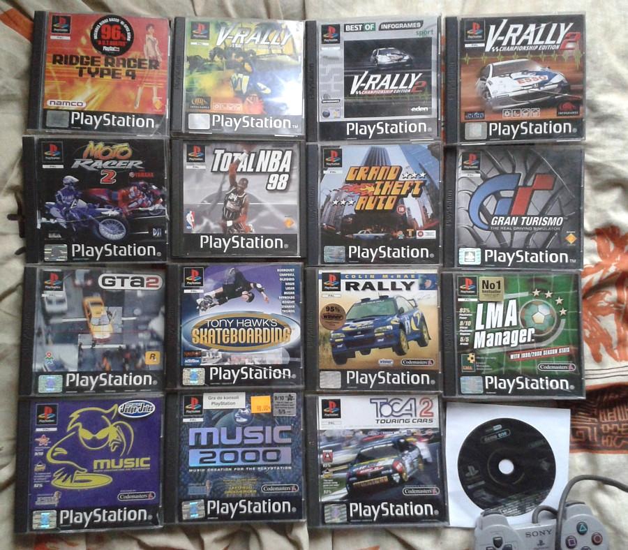 Kilka gier z kolekcji PlayStation.