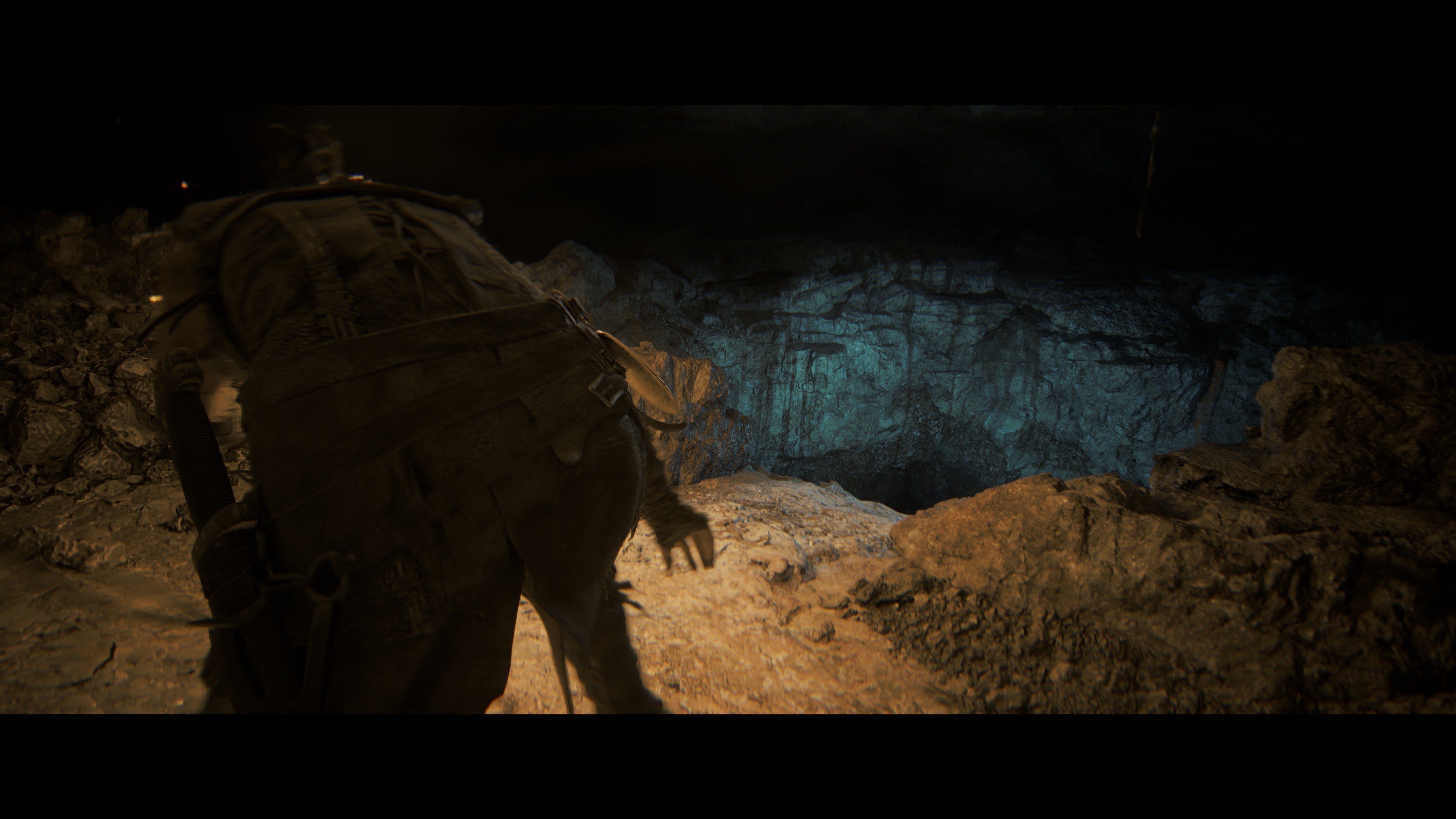 [img]1553138[/img]  W drodze do ukrytego ludu będziesz musiał zgasić niebieską pochodnię - gdy to uczynisz, odwróć się za siebie, a zauważysz przy skale kamienną twarz.