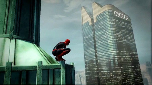 Spider-Man wesoło hasa sobie po Manhattanie