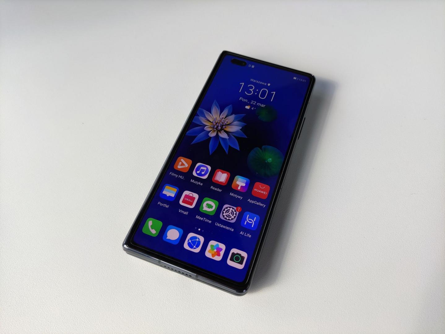 Huawei Mate X2 – pierwsze wrażenia. Tak powinien wyglądać prawdziwy, składany smartfon