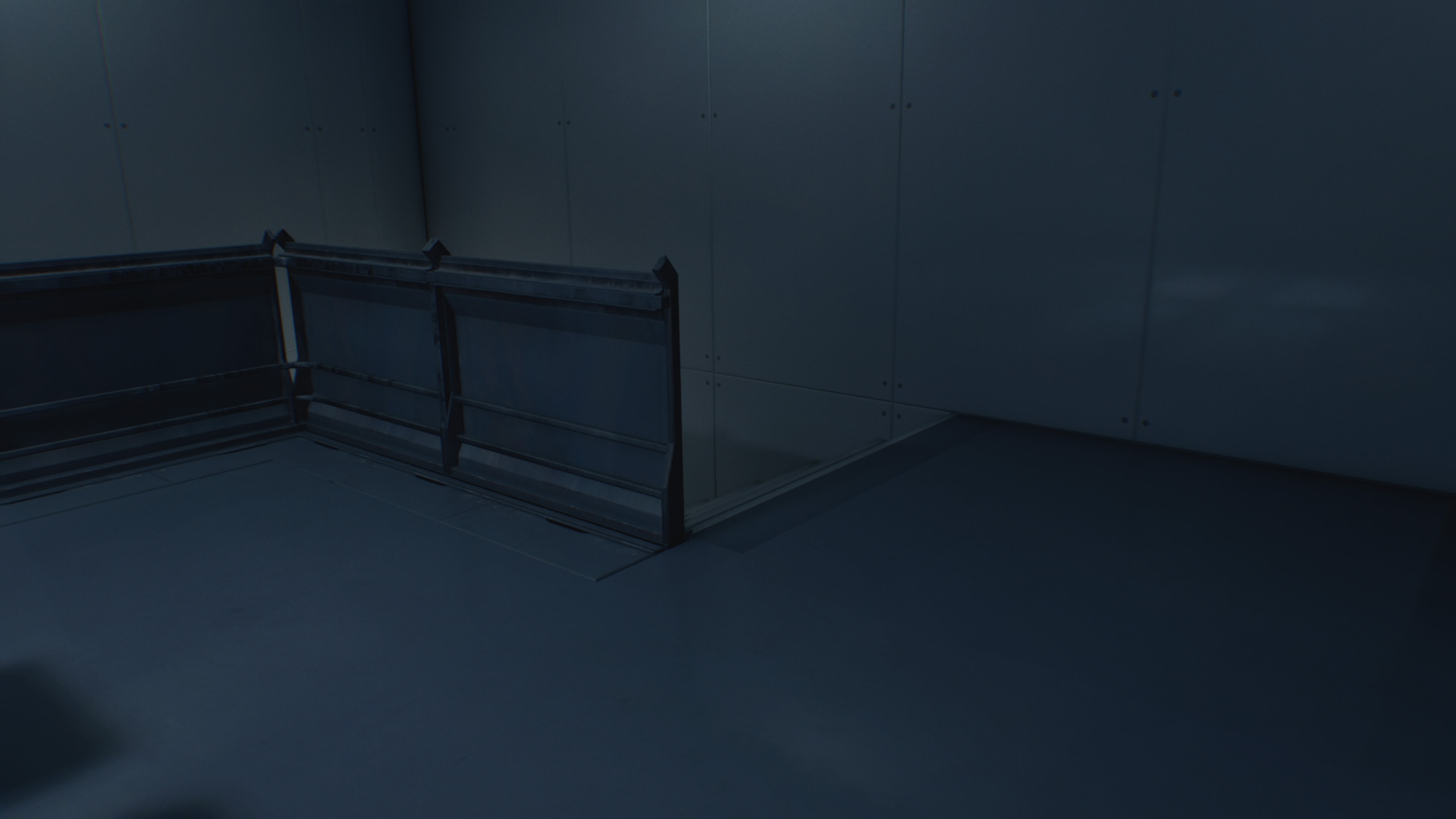 Resident Evil Requiem - Grace: dolne poziomy ARK, dźwig, Licker, Lizacz, karta magnetyczna, westybul, sfery