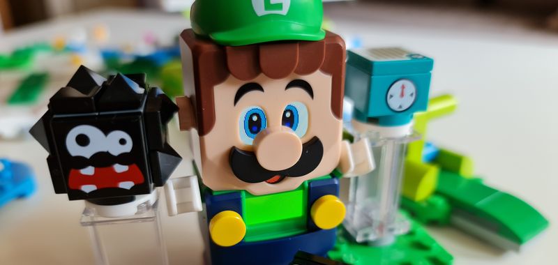 LEGO Super Mario Przygody z Luigim i Lakitu Sky World - recenzja. Świetna zabawa dla dzieciaków i rodziców