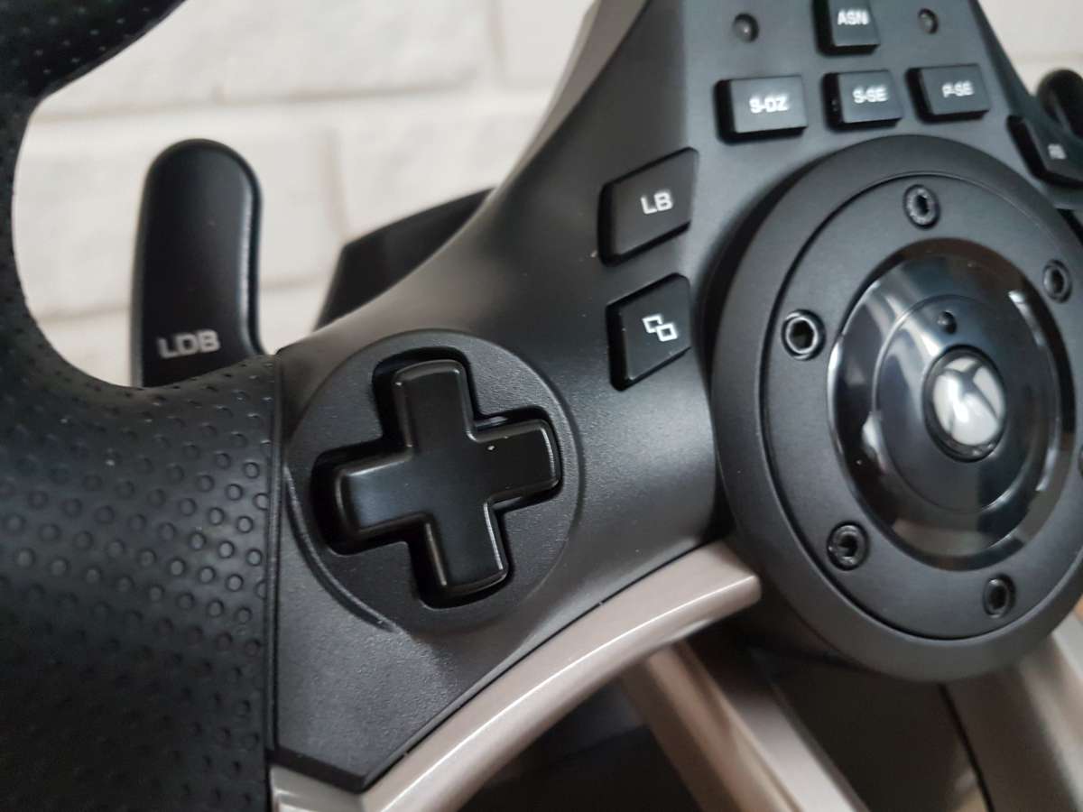 HORI Racing Wheel Overdrive