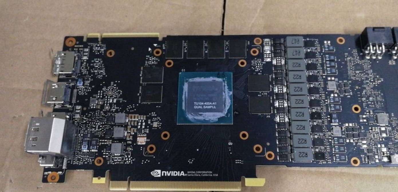 NVIDIA GeForce RTX 2080 Ti. Karta od NVIDII oraz zdjęcia chipu i laminatu