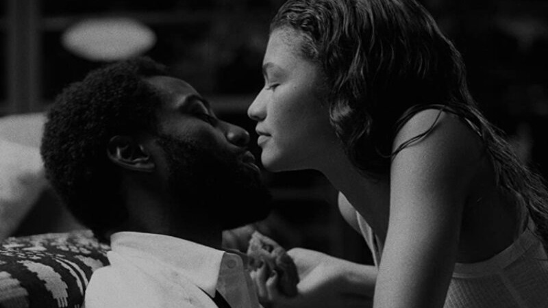 Malcolm i Marie (2021) – recenzja filmu [Netflix]. Żar miłości, który spala na proch