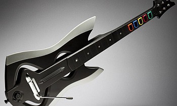 Więcej plastiku z Guitar Hero 6