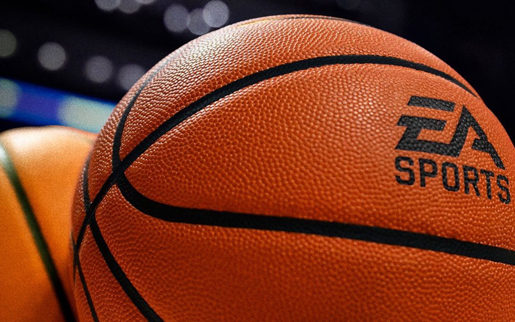EA Sports logo na piłce do koszykówki