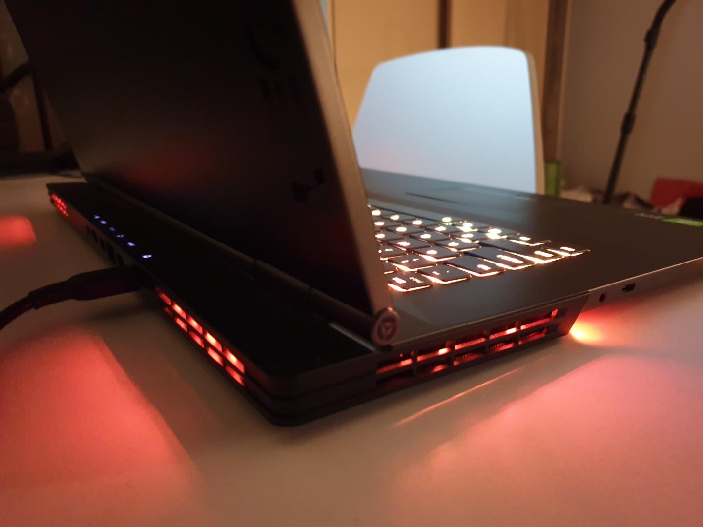 Lenovo Legion Y740 – recenzja sprzętu. Potężny laptop z RTX 2080 Max-Q i procesorem i7!