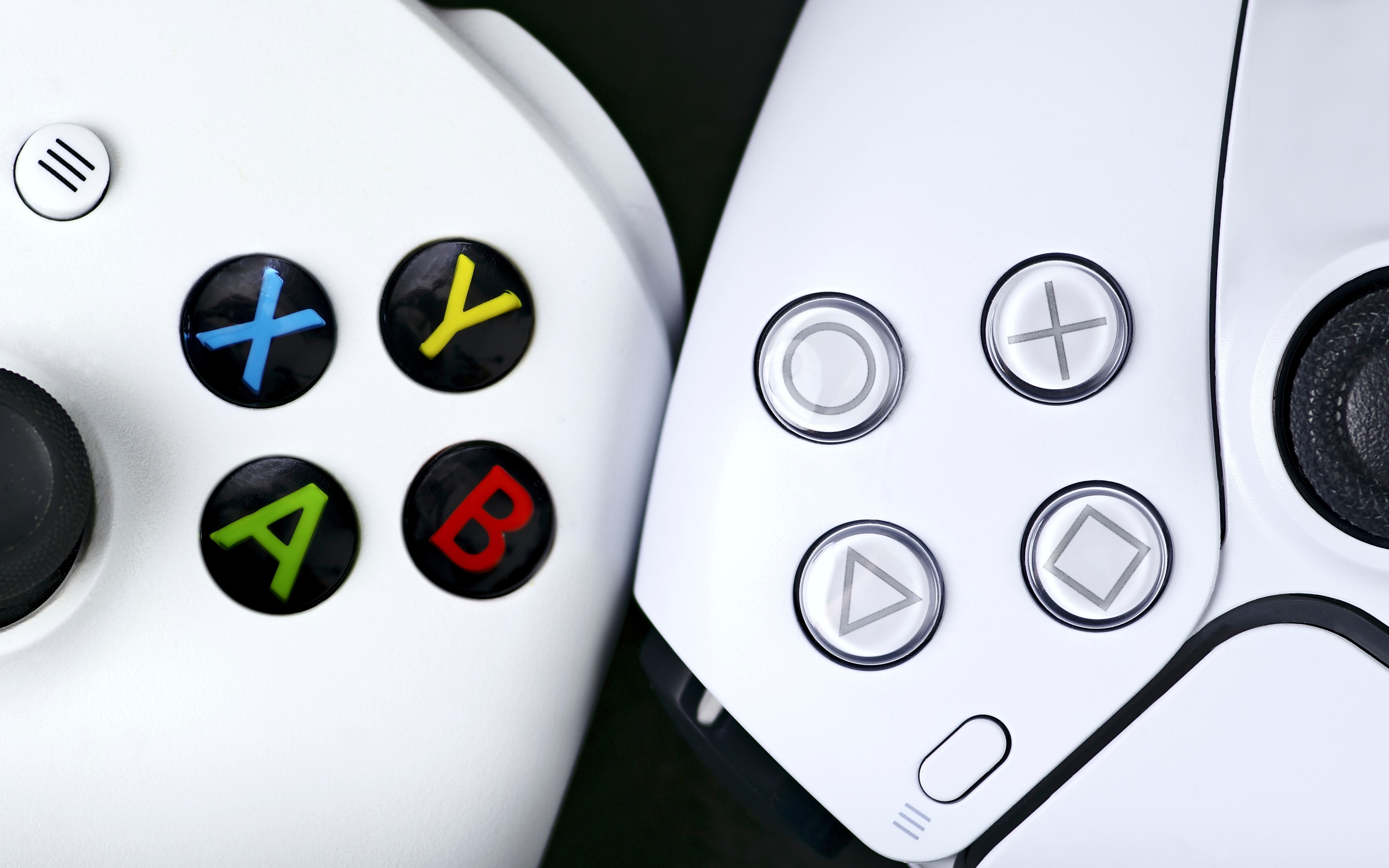 PlayStation x Xbox