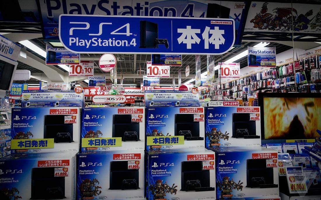 Zainteresowanie graczy PlayStation 4 w Japonii wciąż spada; coraz lepsze wyniki PS Vita