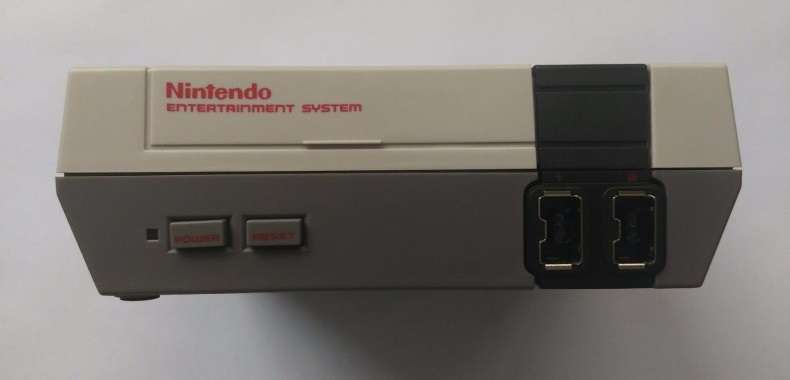 NES Mini. Podróbka w sprzedaży - uważajcie na podejrzane aukcje