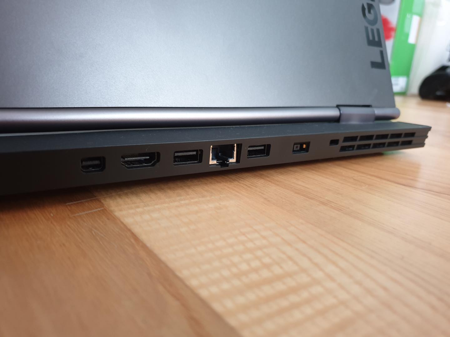 Lenovo Legion Y740 – recenzja sprzętu. Potężny laptop z RTX 2080 Max-Q i procesorem i7!
