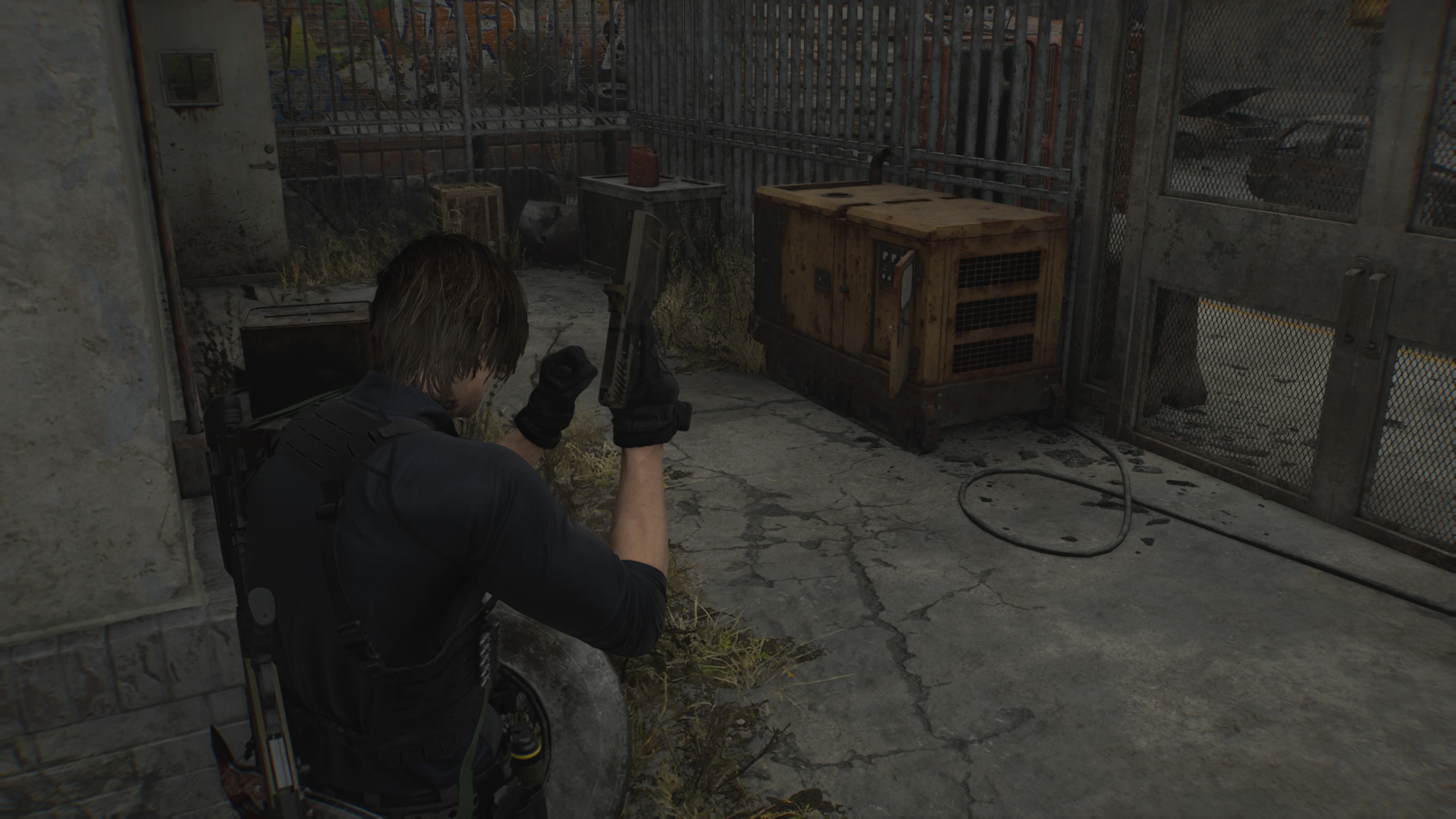 Resident Evil Requiem - Leon: kontenery, zestaw naprawczy, stacja benzynowa, paliwo, plac budowy, generatory