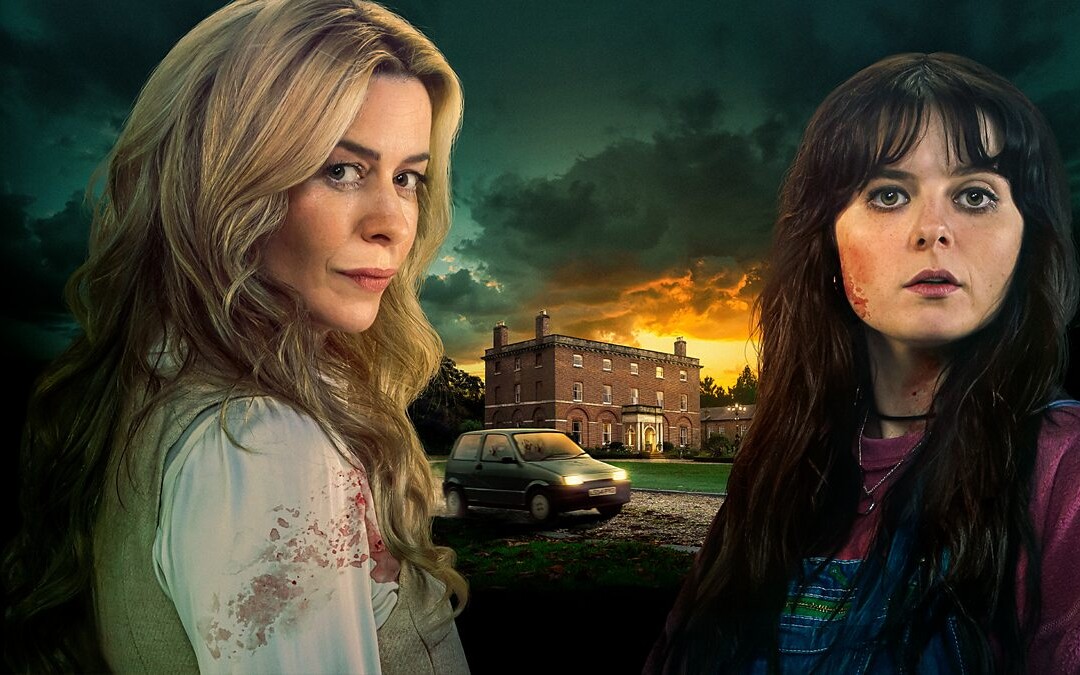 Zaproszona (2025) - recenzja miniserialu [BBC First]. Thriller psychologiczny, który chwyta za gardło