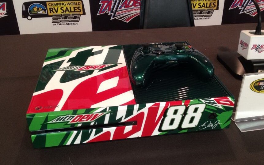 Xbox One w malowaniu Mountain Dew