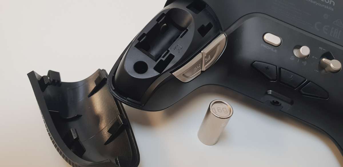 Gamepad Nacon Ps4 Controller Revolution Unlimited Pro Ps4/Pc  (PS4OFPADREV3UK ) - Ceny i opinie 