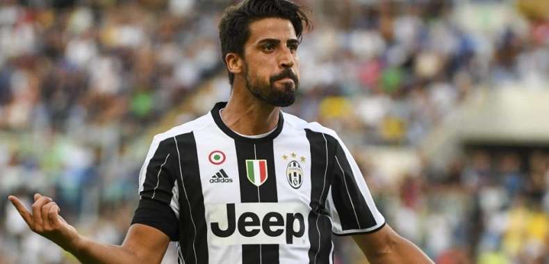 FIFA 18 i problem zawodnika Juventusu. 2 lata temu zmienił fryzurę, a twórcy nadal tego nie dostrzegli