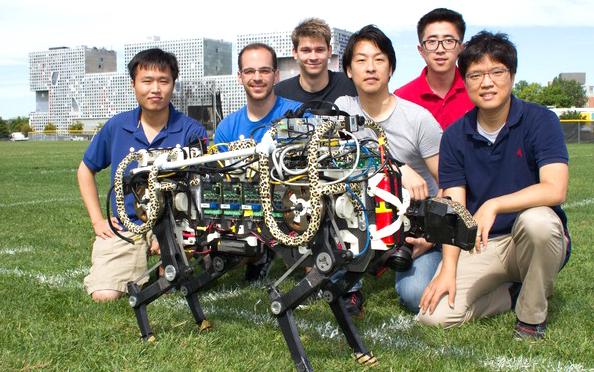 Nowe Technologie: czworonożne roboty niedługo osiągną prędkość 40 km/h