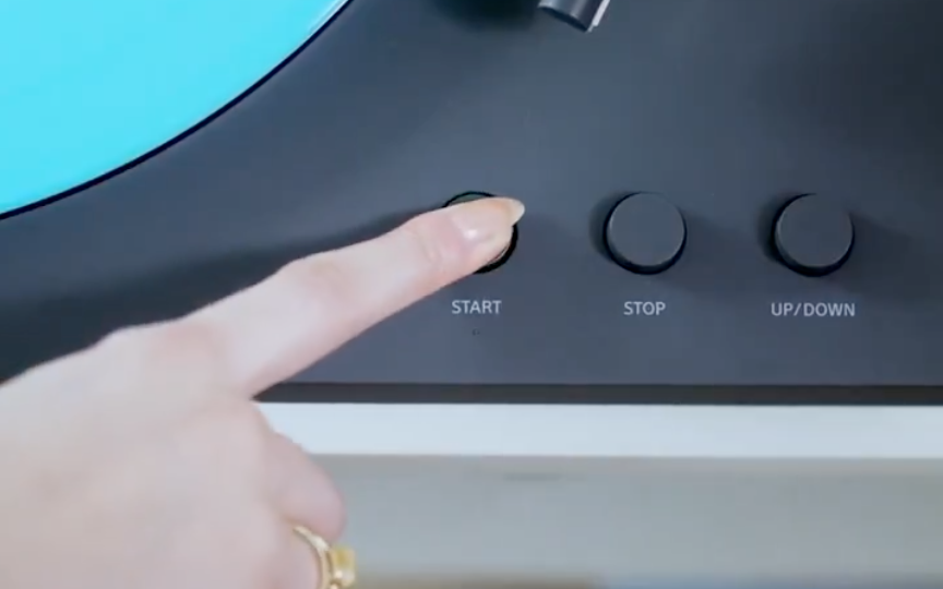 Sony promuje fizyczną dystrybucję w nowym sprzęcie. Gracze są w szoku