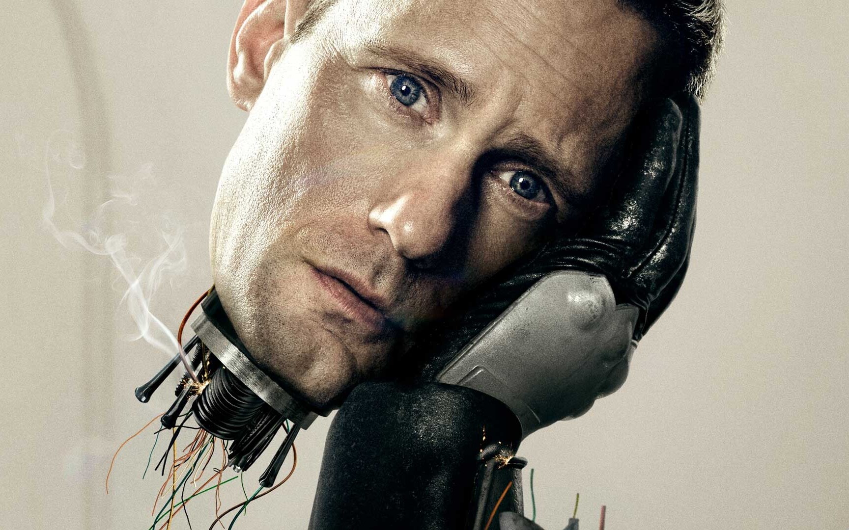 Pamiętniki Mordbota (2025) - recenzja 1. sezonu serialu [Apple TV+]. Maszyna o ludzkiej duszy