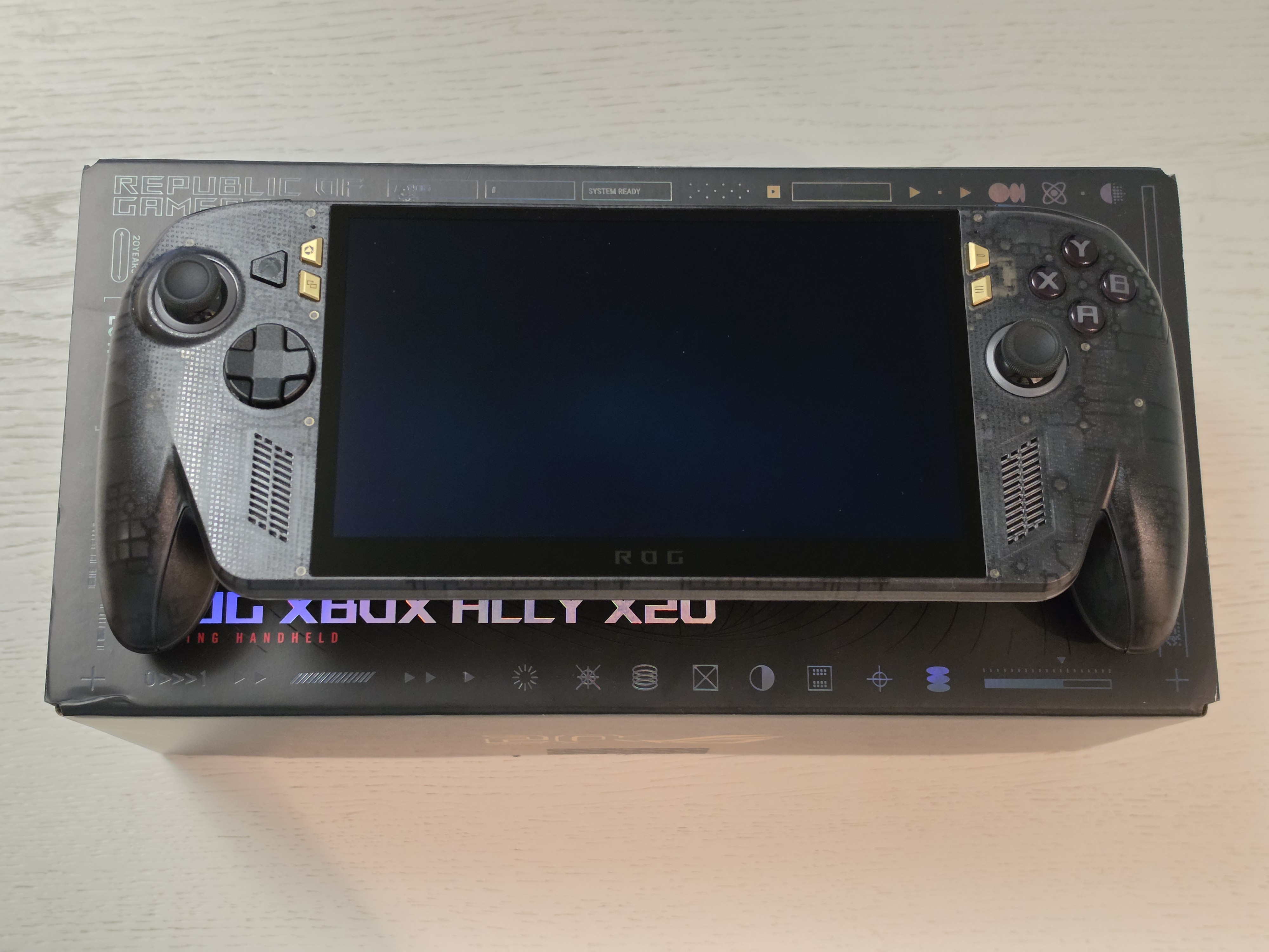 ASUS ROG Ally X20_1